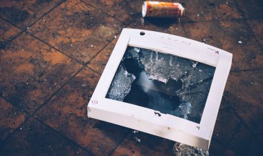 Otuđio četiri računala, jedno oštetio