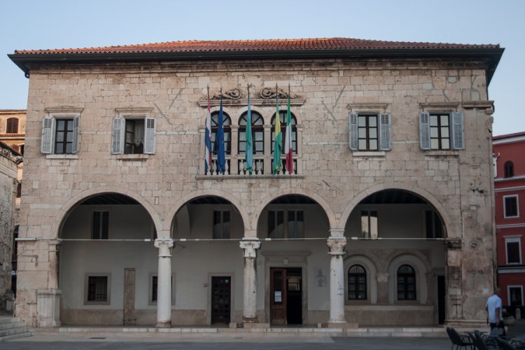 Započelo e-Savjetovanje sa zainteresiranom javnošću s ciljem upoznavanja šire javnosti te pribavljanja mišljenja, primjedbi i prijedloga o nacrtu prijedloga Odluke o redu na pomorskom dobru Grada Pula – Pola