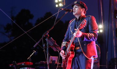 Blagdanski petak u Labinu uljepšat će Neno Belan i Fiumensi