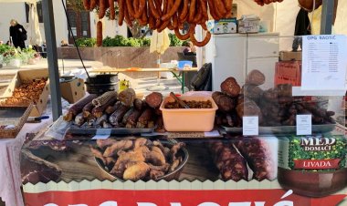 Slavonske delicije na tržnici u Puli