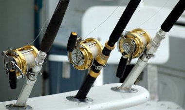 Provalio u brod pa ukrao ribolovnu opremu