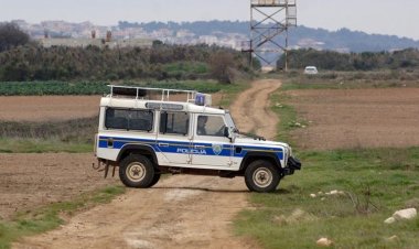 Muškarac pokušao nezakonito prevesti četiri kineska državljana