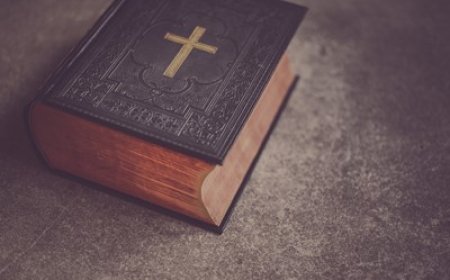 ChatGPT napisao je Ustav SAD-a i Bibliju?