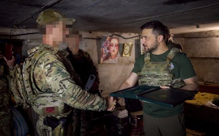 Zelenski posjetio bojišnicu blizu Bahmuta