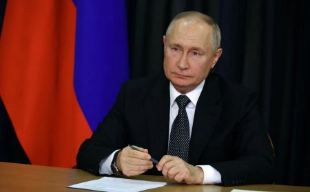 Putin upozorava Zapad da se ne miješa u unutarnja pitanja Rusije