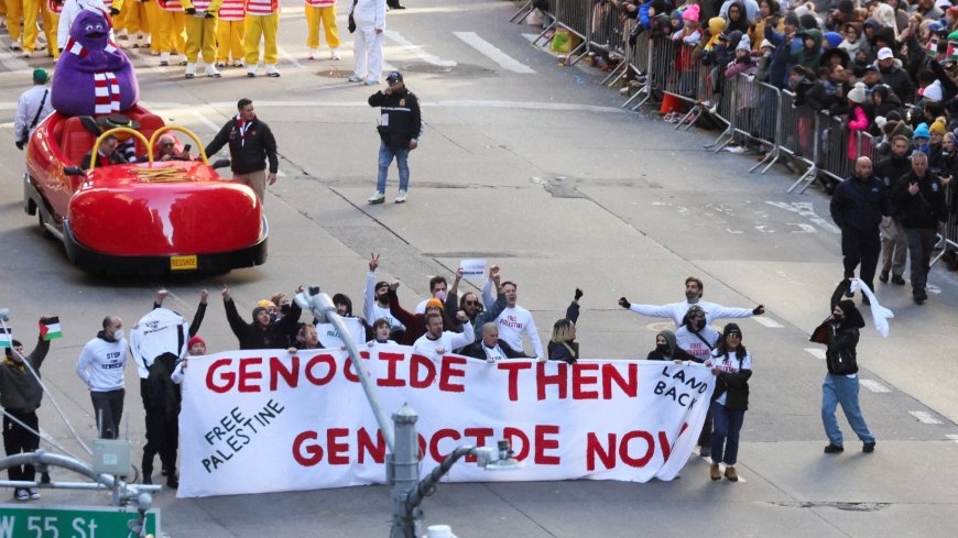 Propalestinski prosvjednici upali na paradu za Dan zahvalnosti u New Yorku