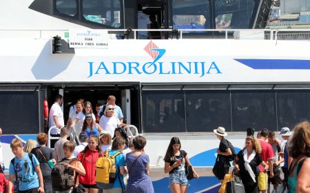 Jadrolinija prevezla više od 3,5 milijuna vozila u godini dana