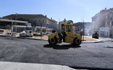 ROVINJ Rekonstrukcija Carduccijeve ulice nastavlja se u potezu od Trga na Lokvi do ulice Domenico Pergolis