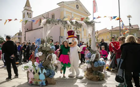 Uskrs u Poreču zabava za djecu, Slatko jutro, sajam, blagdanski doručak i vesele dekoracije čekaju vas na Trgu slobode