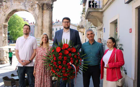 SDP-ovci na Portarati obilježili 1.maj, Grbin i Radolović: „Pula je uvijek bila radnički grad, za njih i sindikate naša će vrata uvijek biti otvorena!“